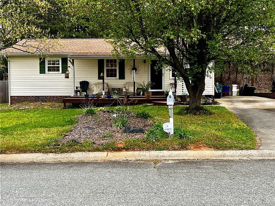 1st image of 1425 Durham Meadows Dr
