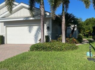 14927 Edgewater Cir, Naples, FL 34114