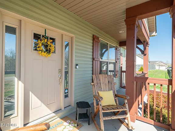 2nd image of 748 Wade Rd