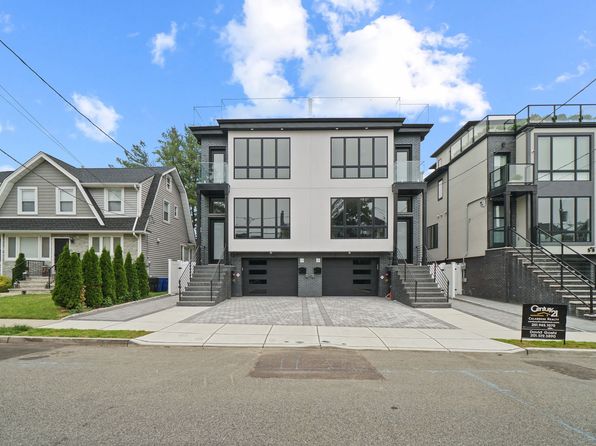 61 Lawton Ave #B