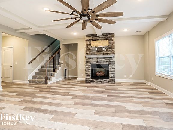 3rd image of 1136 Eagles Nest Ln