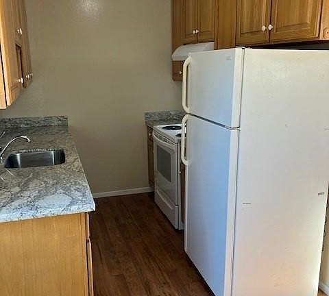 3rd image of 971 Sandra Ct APT 1