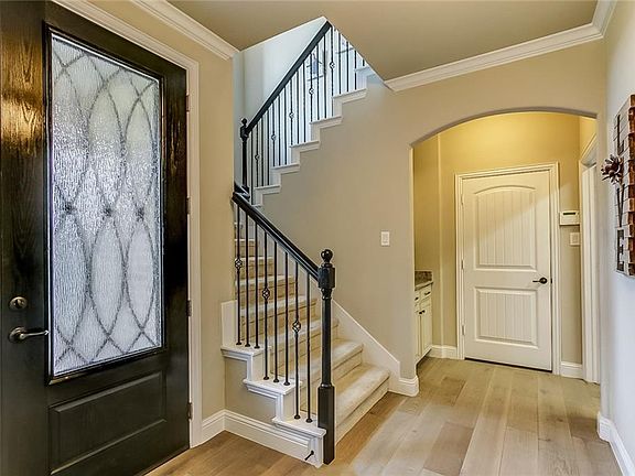 3rd image of 2305 Truro Dr