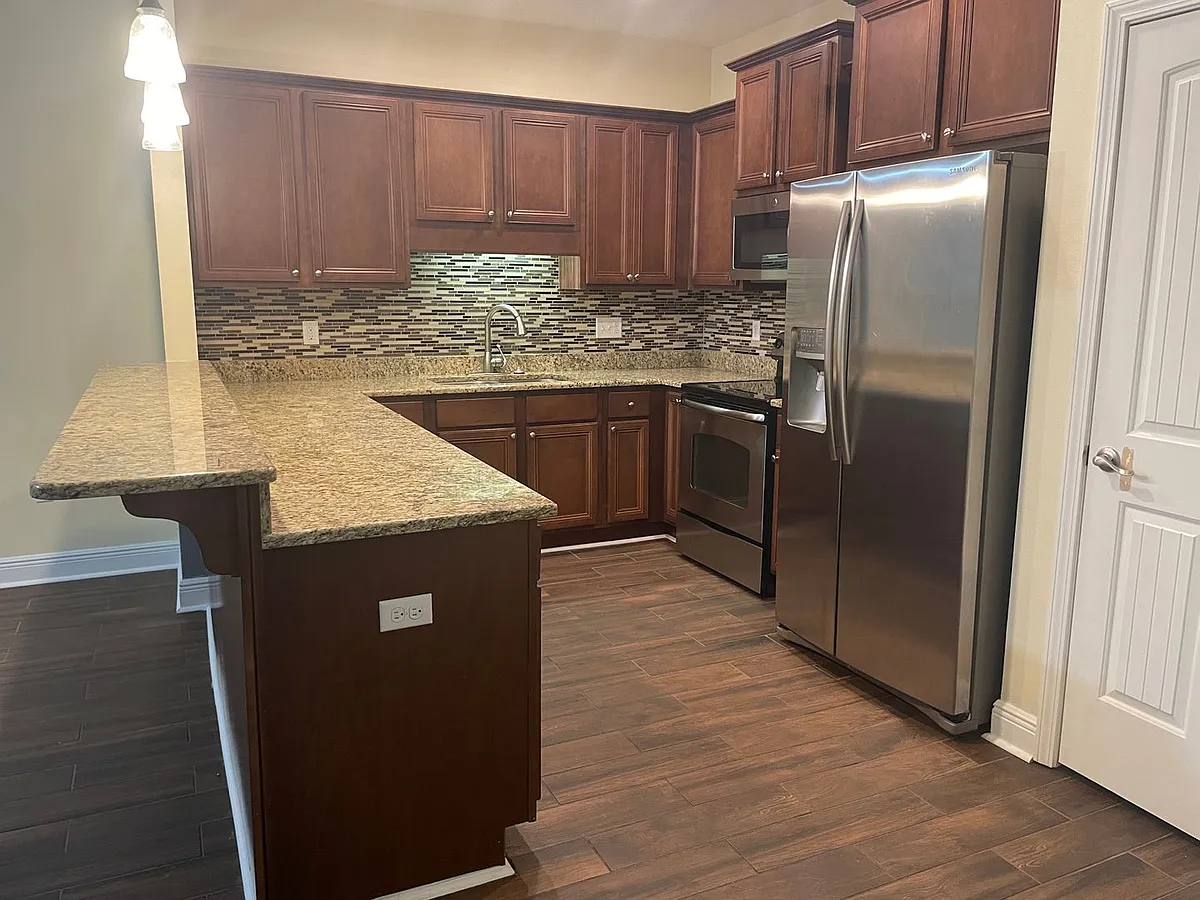 Building Photo - 4028 Brook Stone Dr