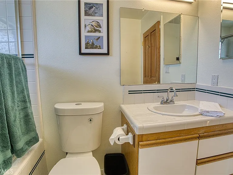 978 Balboa St — Photo 44
