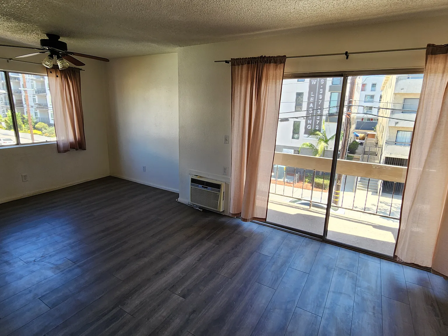 1 bed, 850 sqft, $2,095 — Photo 1