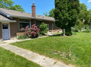 16 Victor Blvd, Saint Catharines, ON L2T2B3