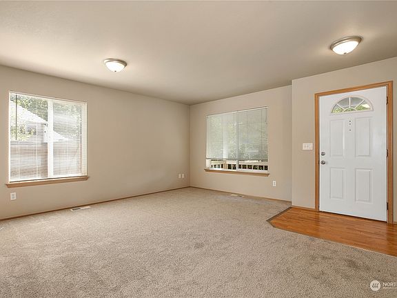 5th image of 6448 Candace Court SE