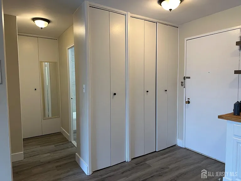 123 S Adelaide Ave #2L — Photo 13
