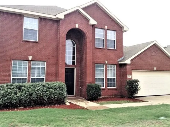 554 Kerry St, Crowley, TX 76036