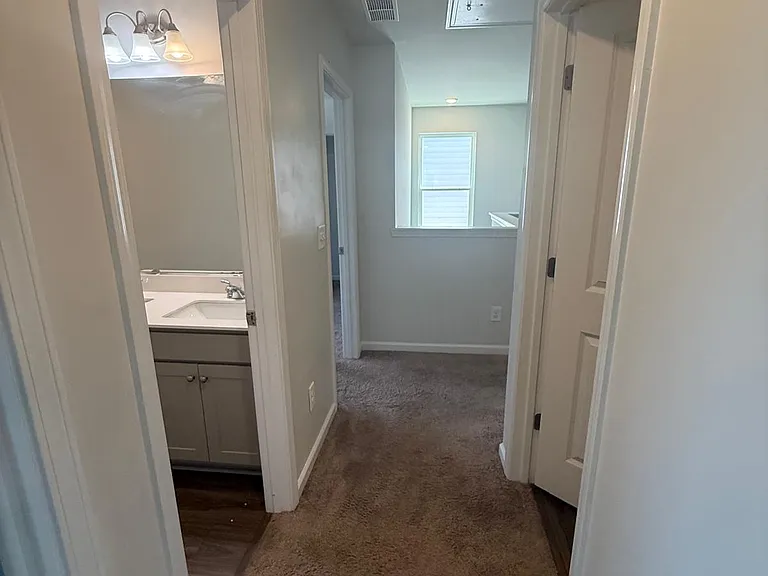 3909 Angel Hill Ln — Photo 34