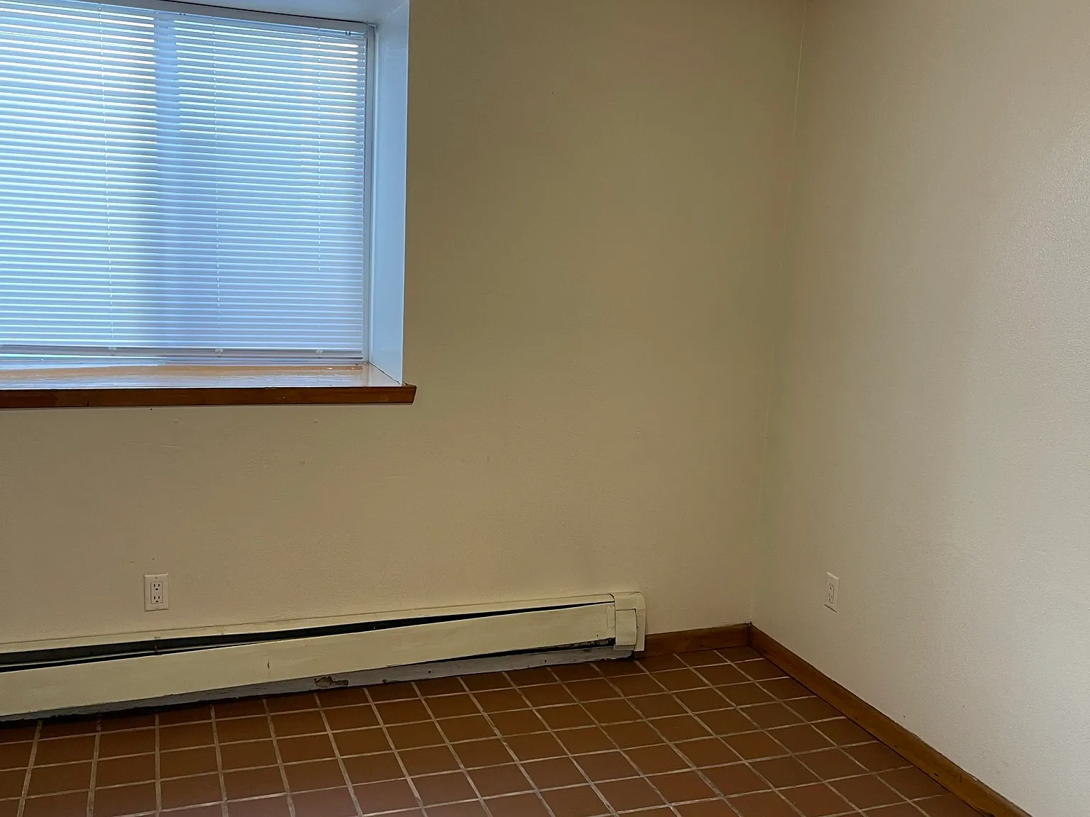2 bed, $1,096 — Photo 3