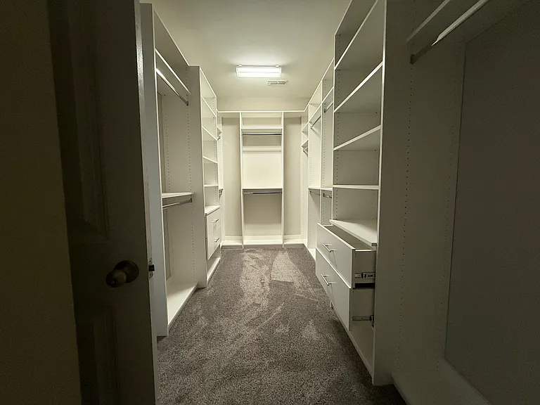 120 Bailey Park — Photo 35