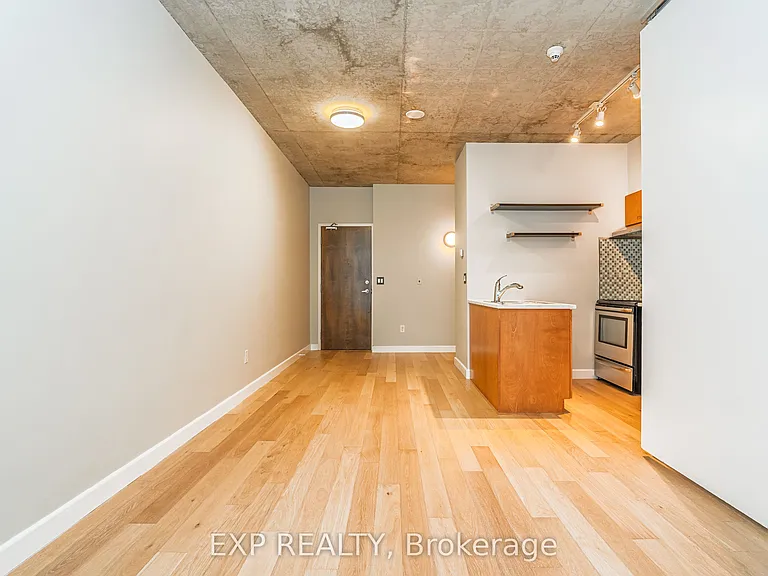 179 George St #505 — Photo 12