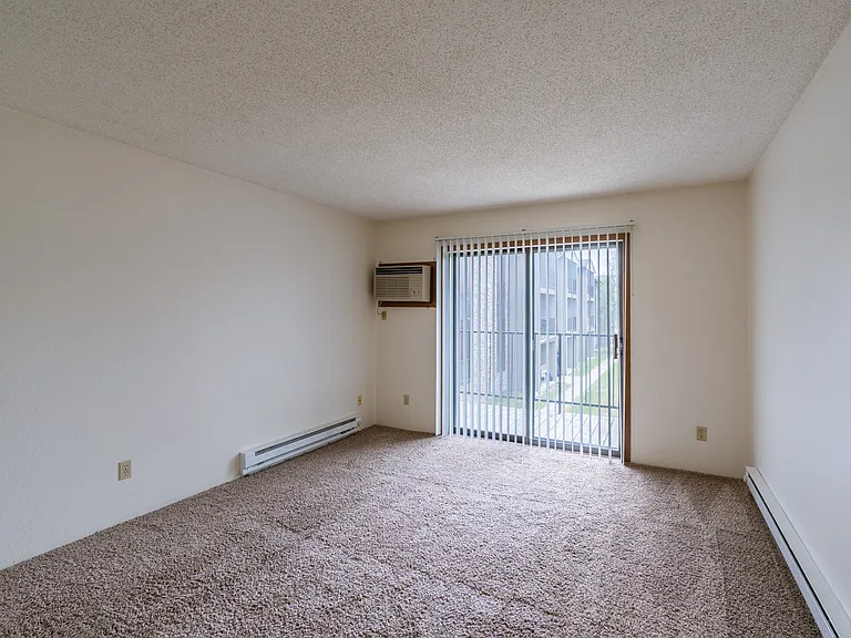 Fargo, ND Place One Apartments | Living