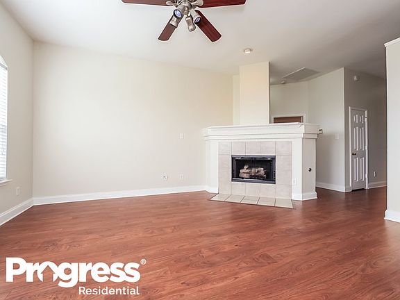 2nd image of 773 Silverbrook Dr