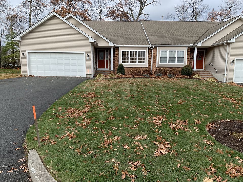 1st image of 165 Spencer Woods Dr