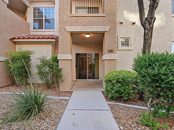 2nd image of 8555 W Russell Rd Unit 1048