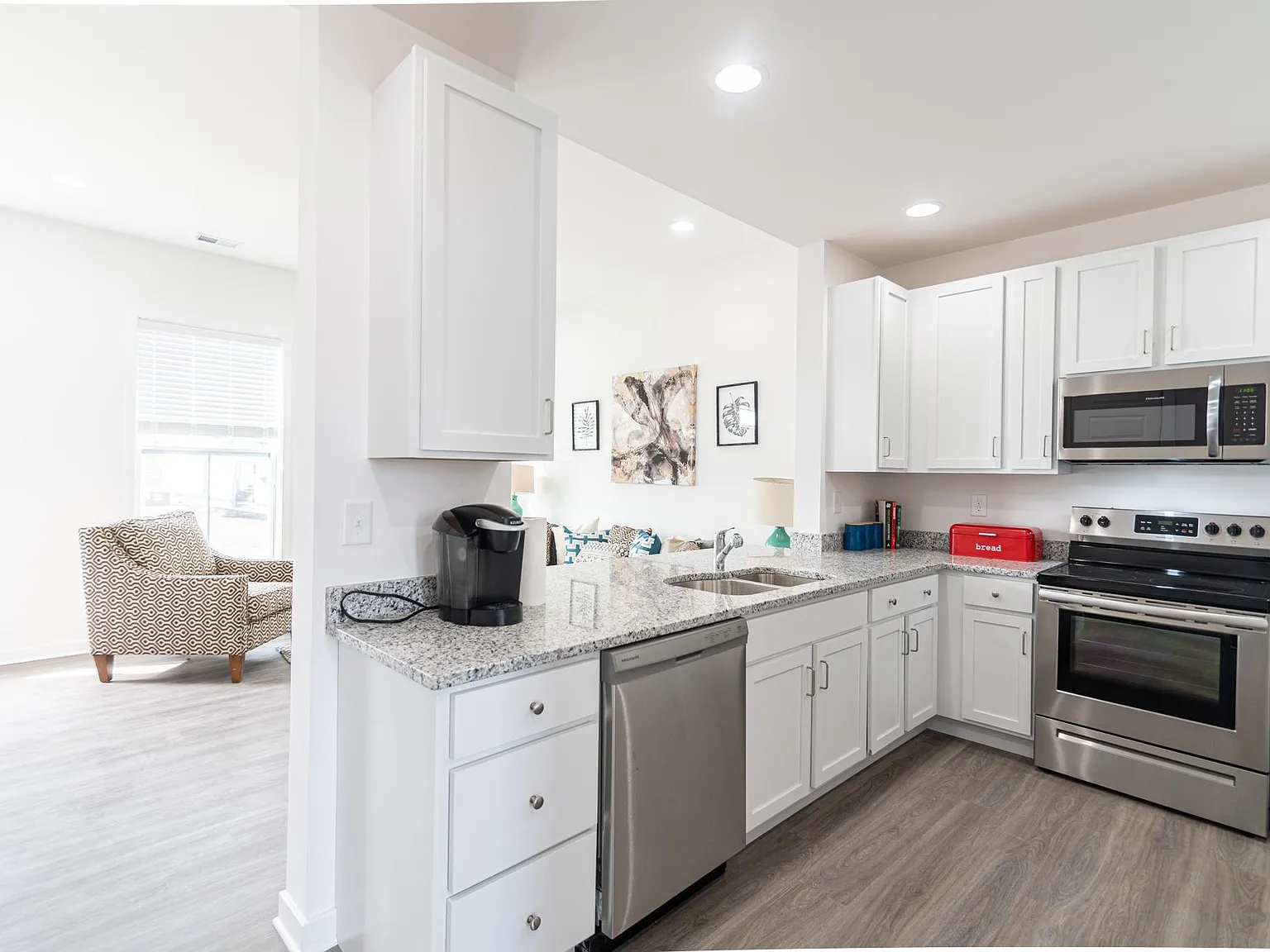 Breeze Hill by JBG Rentals — Photo 3