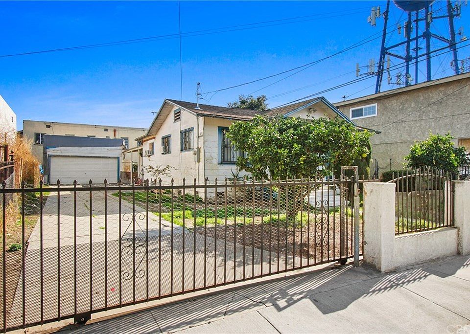 1st image of 11226 California Ave