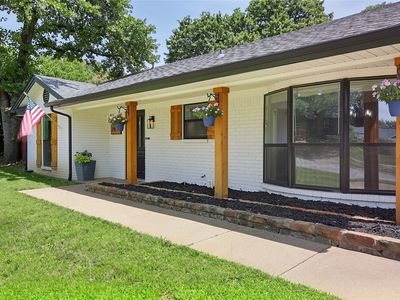 2917 Cresthaven Dr, Grapevine, TX, 76051