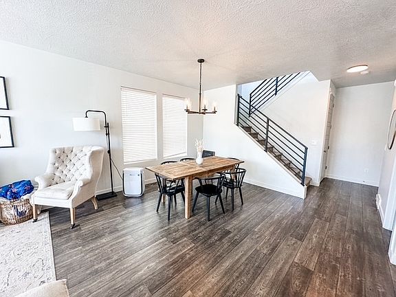 4th image of 2328 N White Cliff Dr