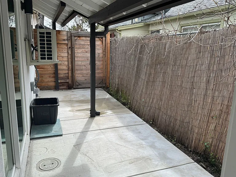 5714 Traffic Way — Photo 13