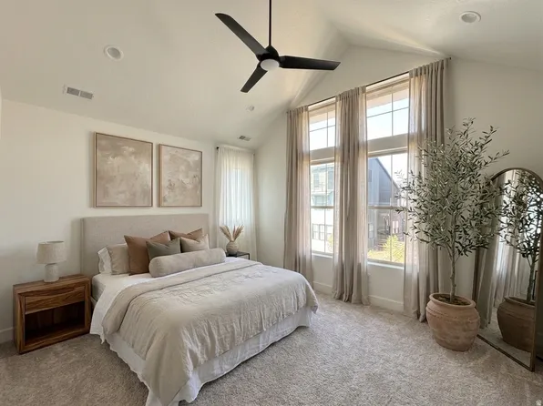 6947 W Gravel Cross Way S #318, West Jordan, UT 84081