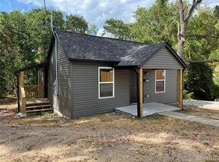 343 Hilton St, Lebanon, MO 65536