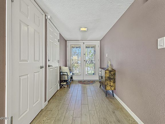 5th image of 2116 W CLAREMONT Street