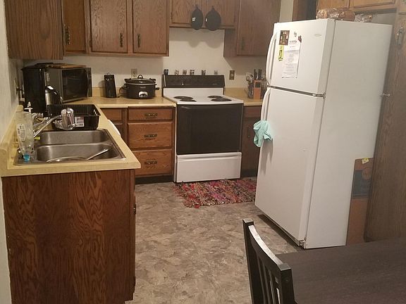 4th image of 1223 Meadow Ln