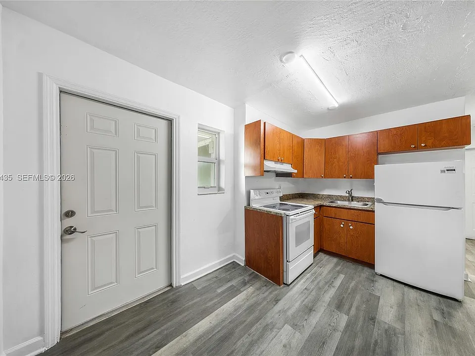 6224 Miramar Pkwy #10