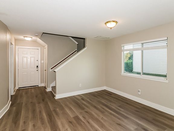 5th image of 20014 Rustic Lake Ln