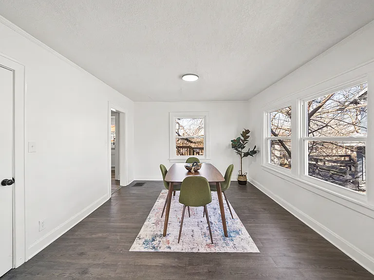Highland Ave — Photo 15