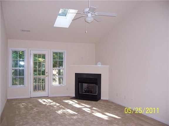 3rd image of 41 Grassy Knoll Cir