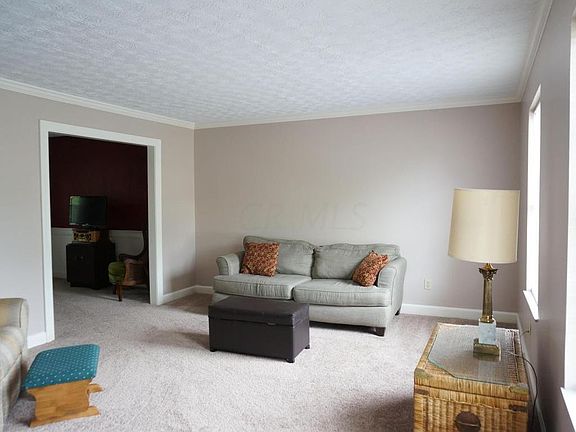 4th image of 6607 Merringer Ave
