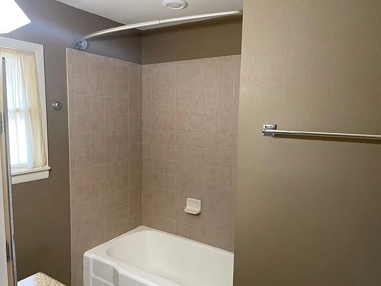 4205 Nagle St — Photo 9