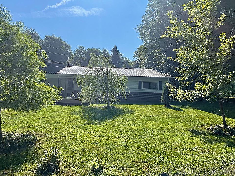 2nd image of 161 Hidden Pines Ln
