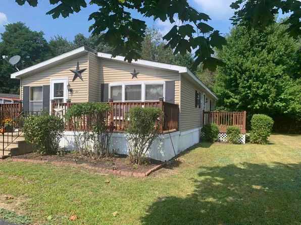 22 Wildflower Way, Rochester, NH 03868