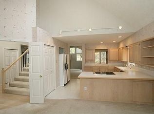 14433 Camden Ln, Lake Oswego, OR 97035