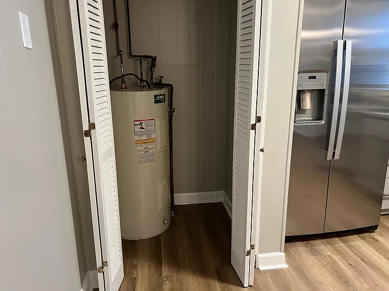 809 Randolph St #2 — Photo 6
