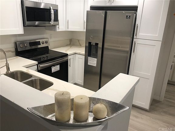 4th image of 22100 Burbank Blvd Unit 146