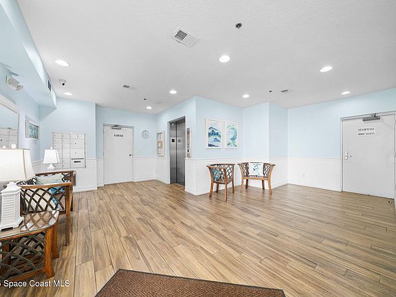 5th image of 925 N Highway A1a APT 306