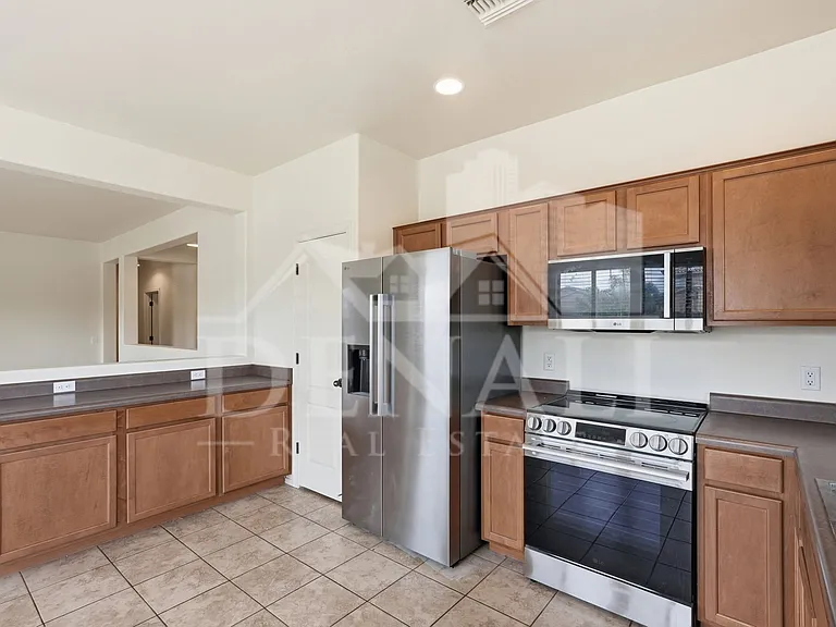 584 N Highlands Grove Ln — Photo 8