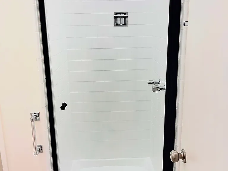 802 Voyager Dr — Photo 15