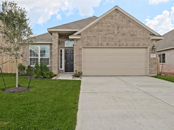 6518 Hidden Dunes Dr, Baytown, TX 77521