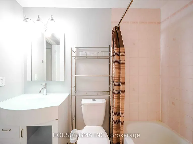 80 Strathaven Dr #21 — Photo 15