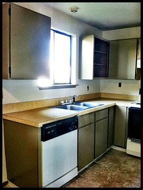 5th image of 211 Anoka Ave APT D
