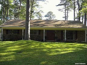 3rd image of 2054 Holly Oak Dr