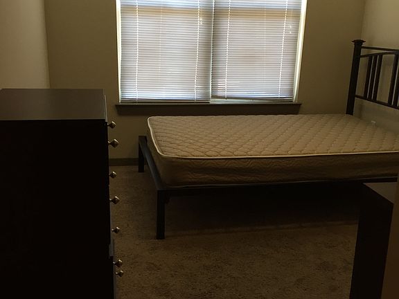 2nd image of 1418 10th Ave APT 2017